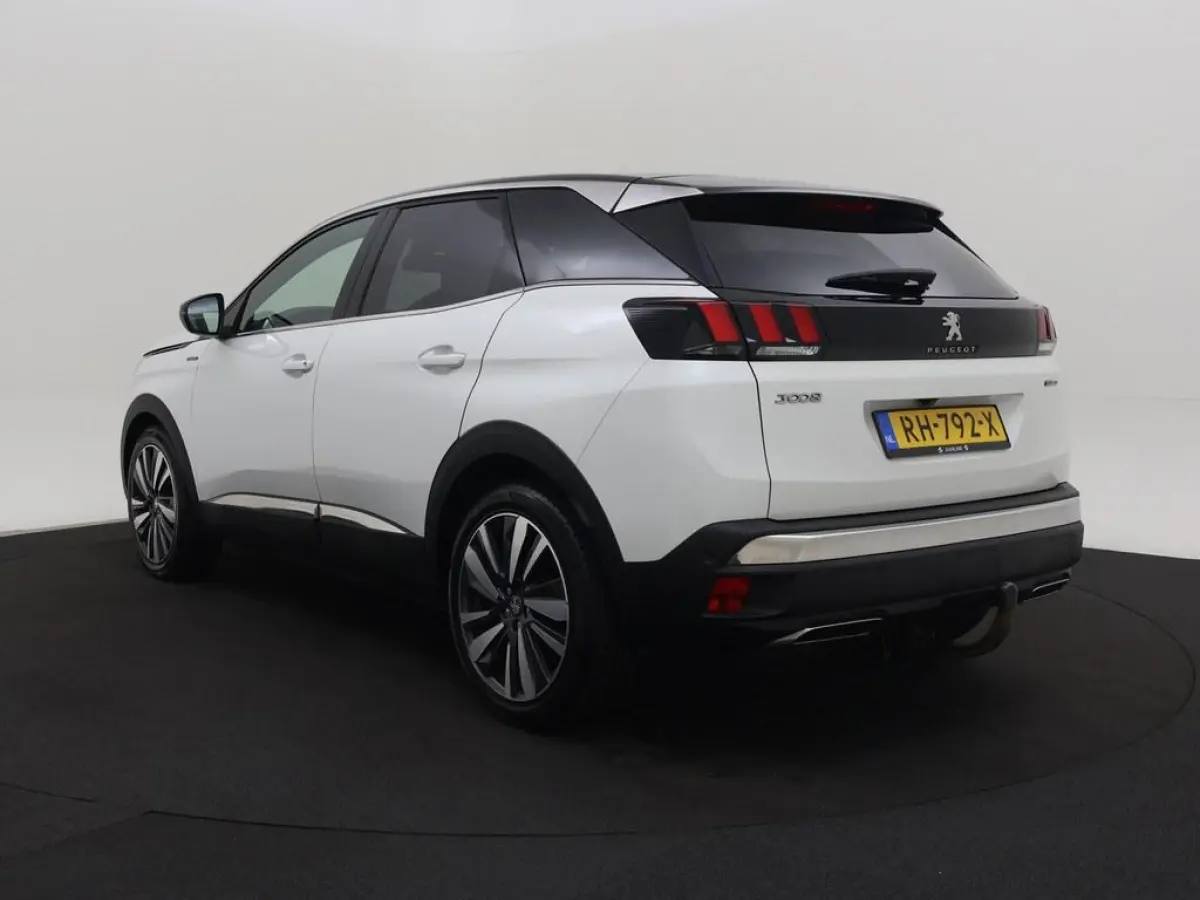 1.2T 130PK GT Line Trekhaak/Ecc/Camera/Led/CarPlay