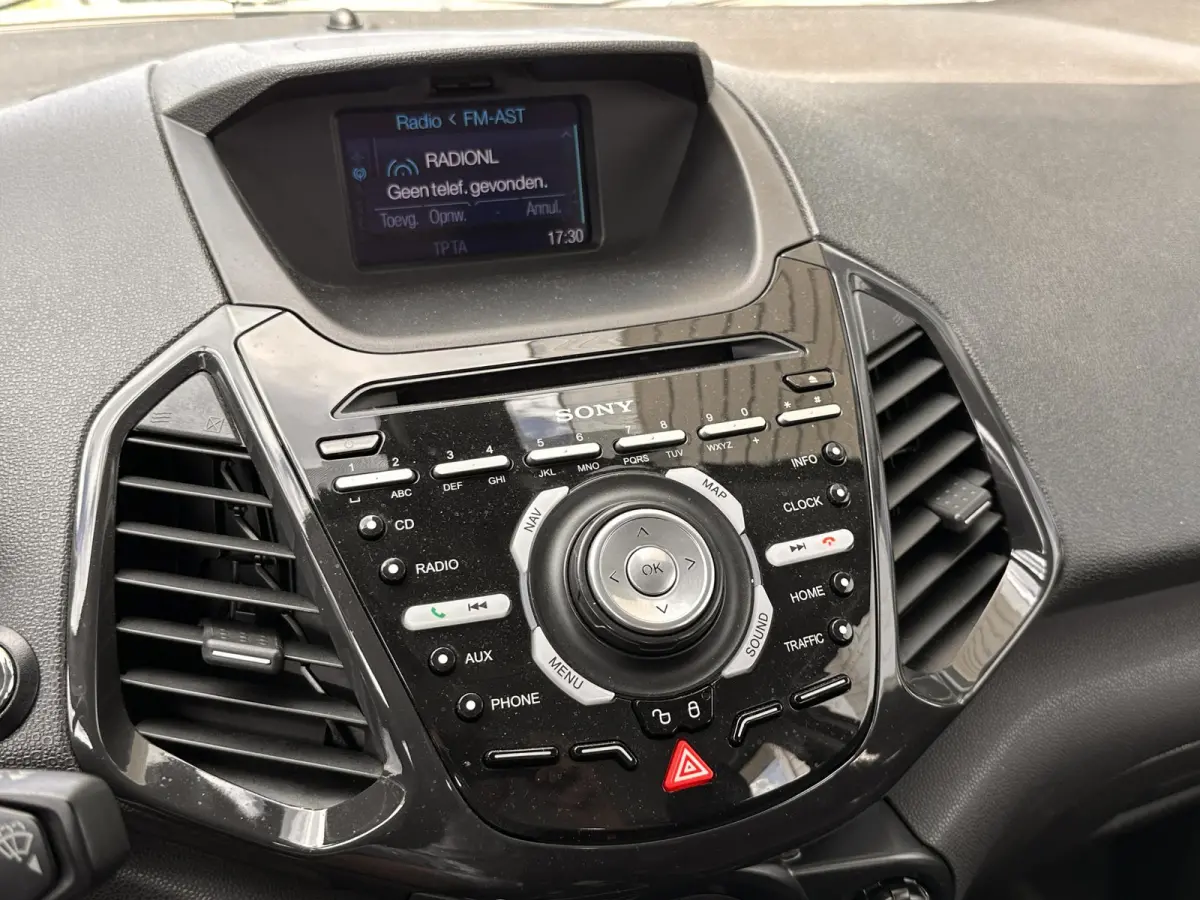 1.0 EcoBoost Titanium 125PK | 2e Eigenaar | NL AUTO | Navigatie | Sony Audio | Climate Control | Cruise Control | Stoelverwarming | Voorruitverwarming | Parkeersensoren | Privacy Glass |