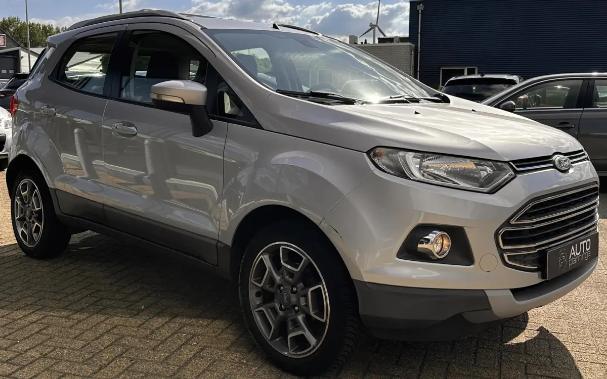 1.0 EcoBoost Titanium 125PK | 2e Eigenaar | NL AUTO | Navigatie | Sony Audio | Climate Control | Cruise Control | Stoelverwarming | Voorruitverwarming | Parkeersensoren | Privacy Glass |