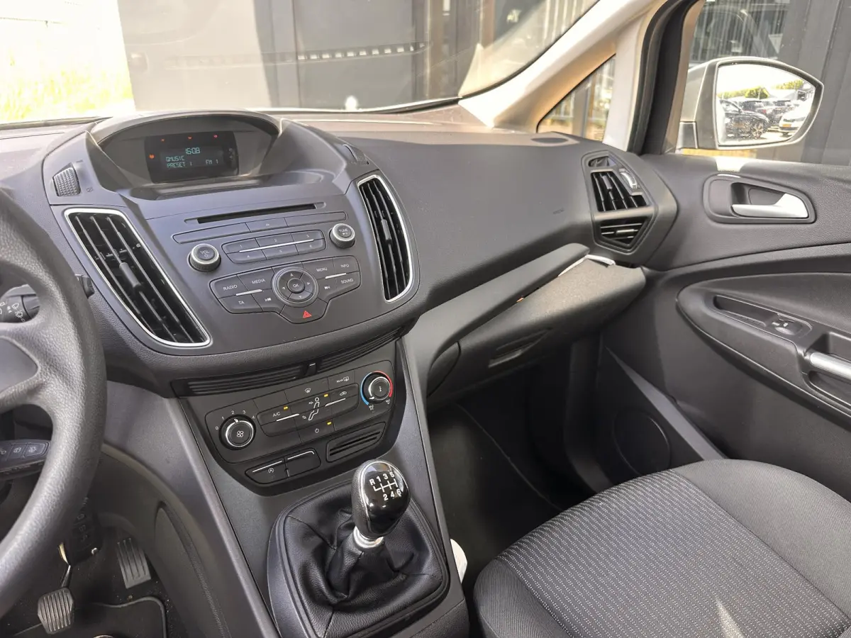 1.0 Ambiente 101PK | Trekhaak | Airco | Nette Staat! | 2 Sleutels |