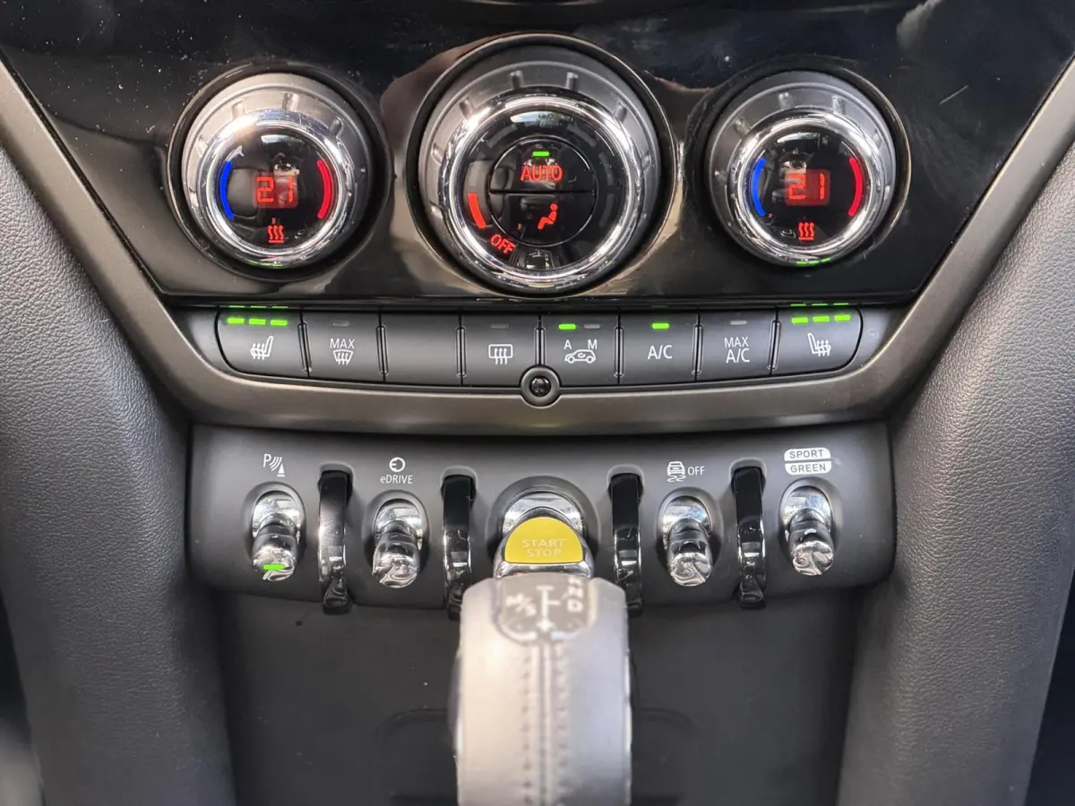1.5 Cooper ALL4 |Pano|Leer|Black optic