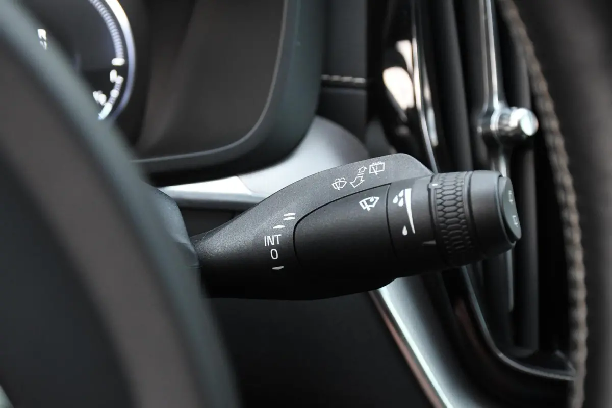 2.0 Recharge T6 AWD R-Design PANO LEER TREKHAAK LED