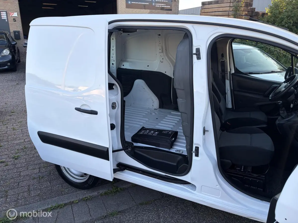 bestel 120 1.6 BlueHDi 75 L1 Pro