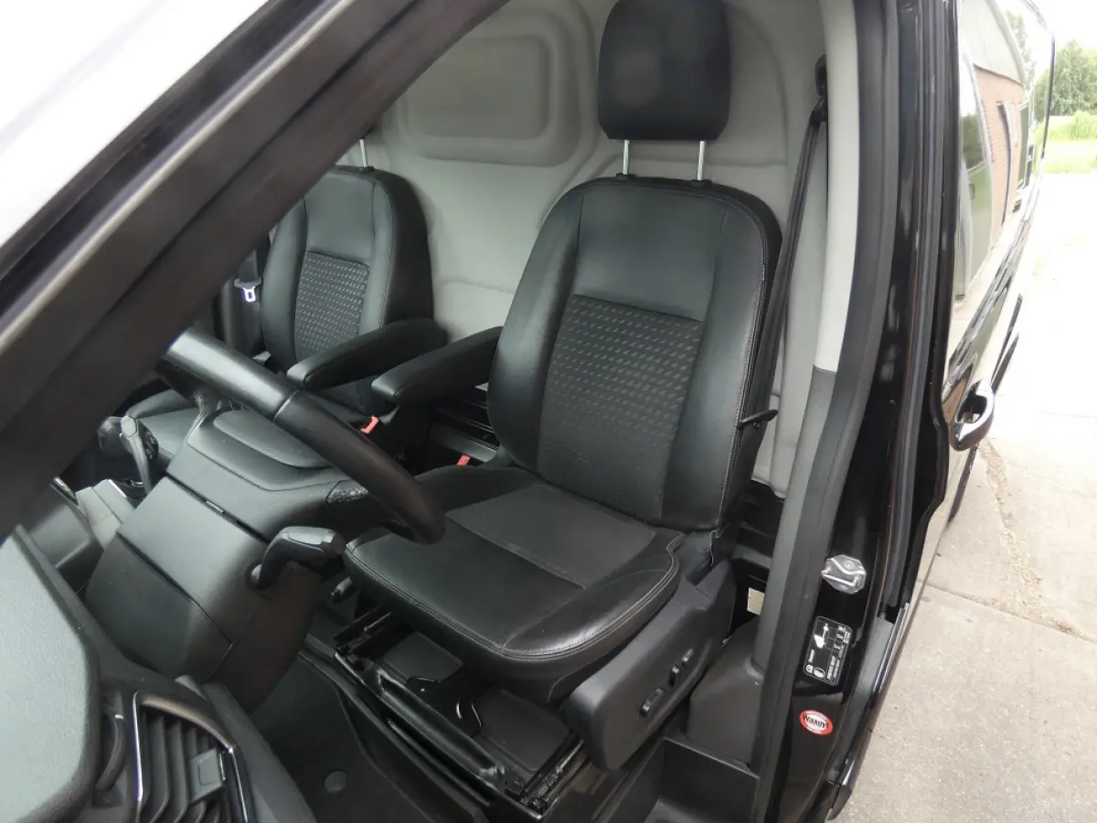 320 2.0 TDCI L2H1 Sport* navi/cam*xenon*