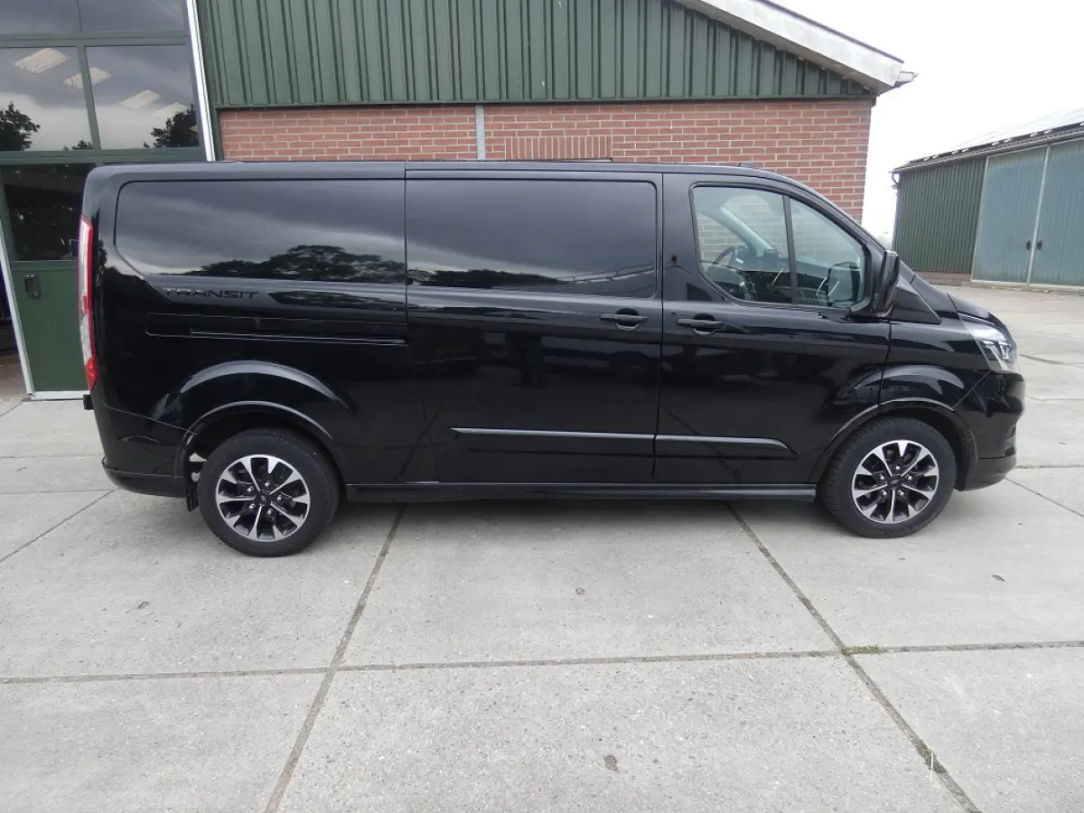 320 2.0 TDCI L2H1 Sport* navi/cam*xenon*