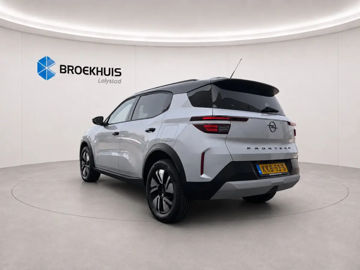 GS - | 11 kW boordlader | 17" Lichtmetalen velgen in Zwart met 215/60 R17 banden | Achteruitrijcamera