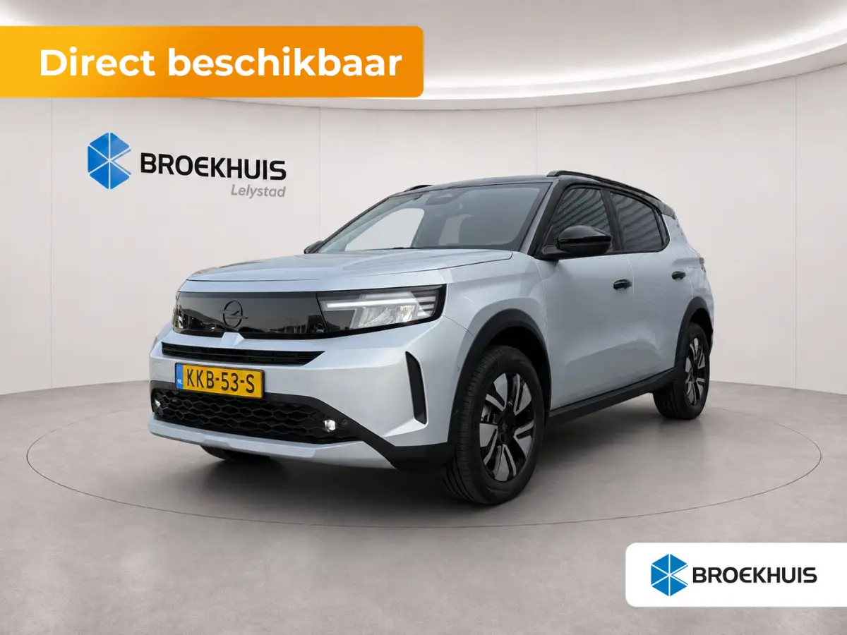 GS - | 11 kW boordlader | 17" Lichtmetalen velgen in Zwart met 215/60 R17 banden | Achteruitrijcamera