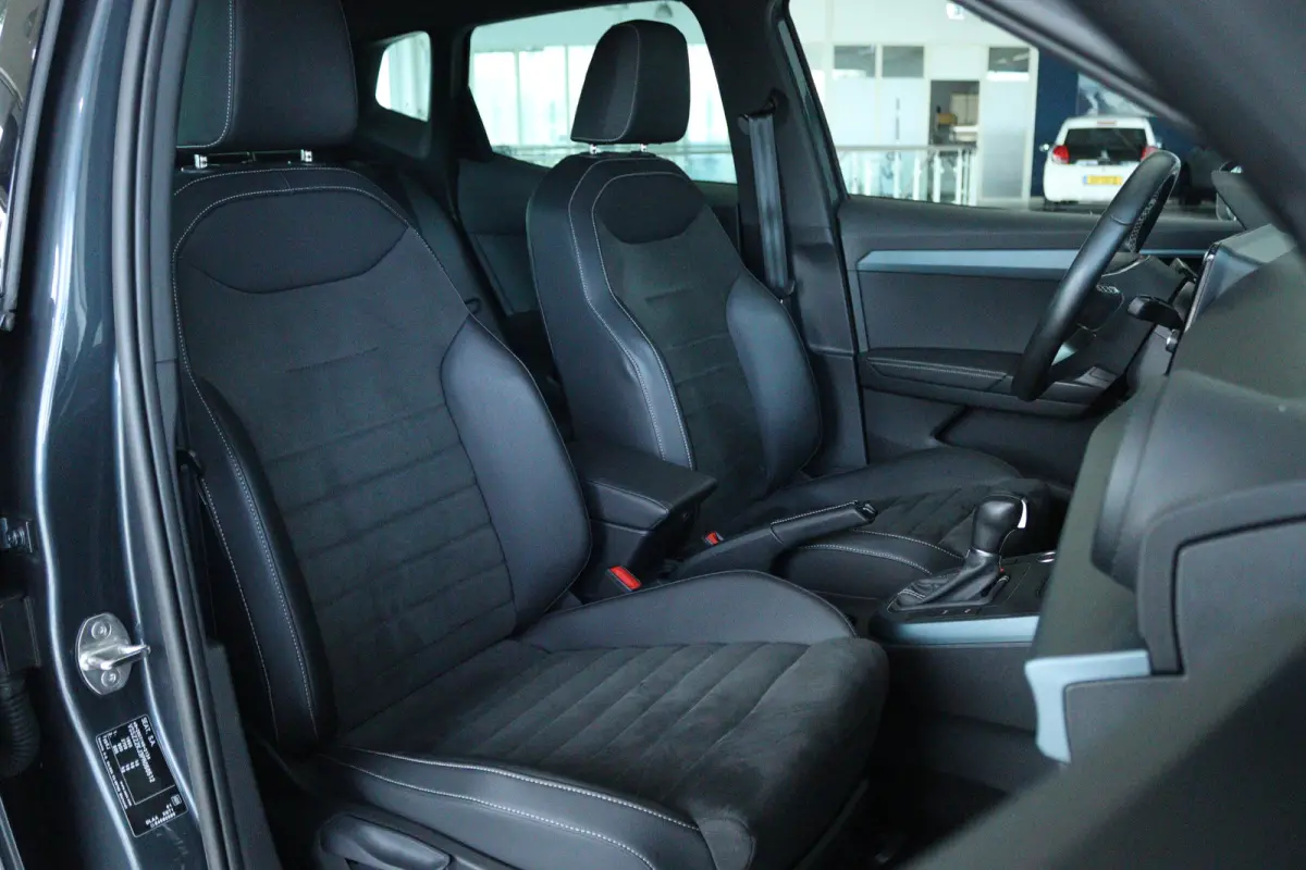 1.0 TSI DSG Xperience Connect | Adapt. Cruise | Camera | Trekhaak | Stoelverwarming | LED | Keyless | Airco | Carplay