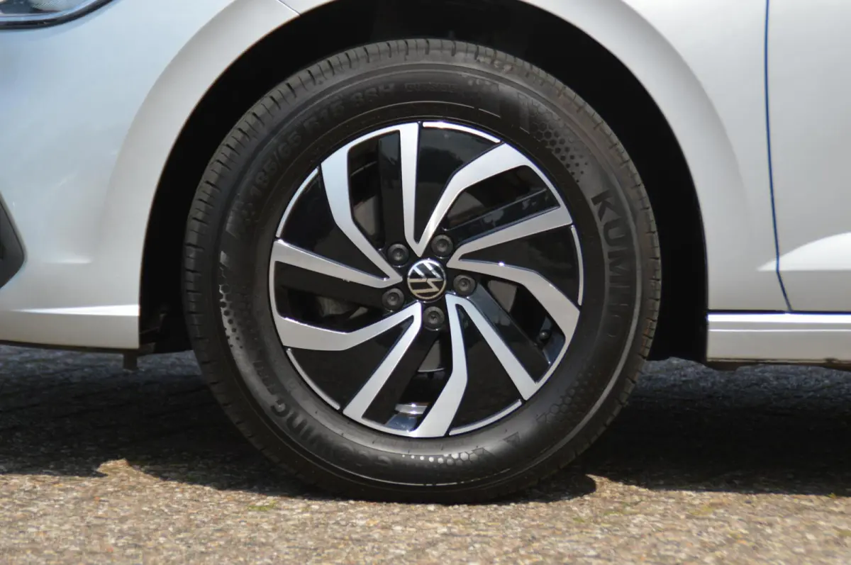 1.0 TSI Life Edition