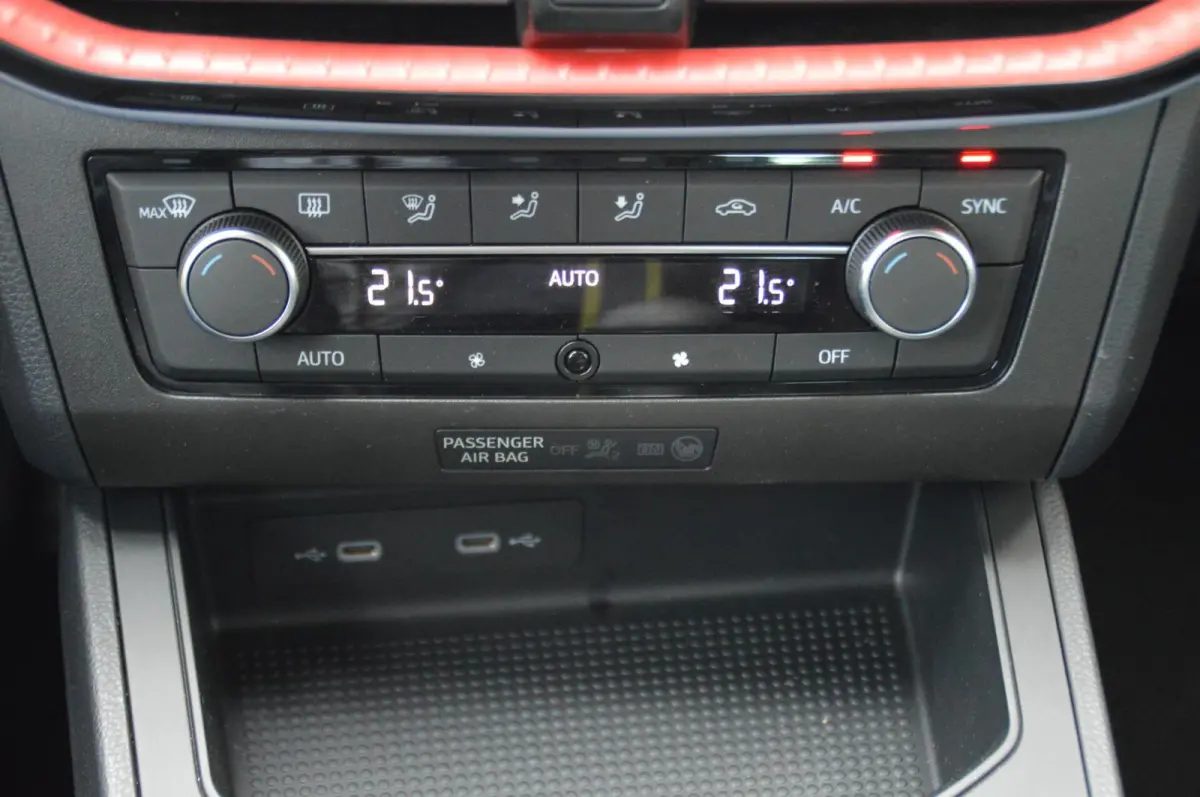 1.0 EcoTSI FR 95 pk 41.378 km
