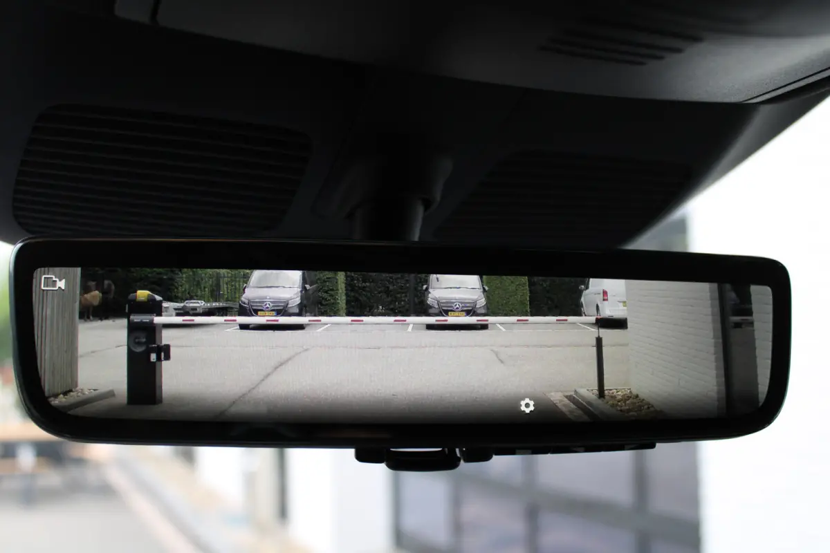 300 L2 / AMG / Luchtvering / 7-Persoons / Burmester / Electr Stoelen / Vol Opties / NIEUW!!