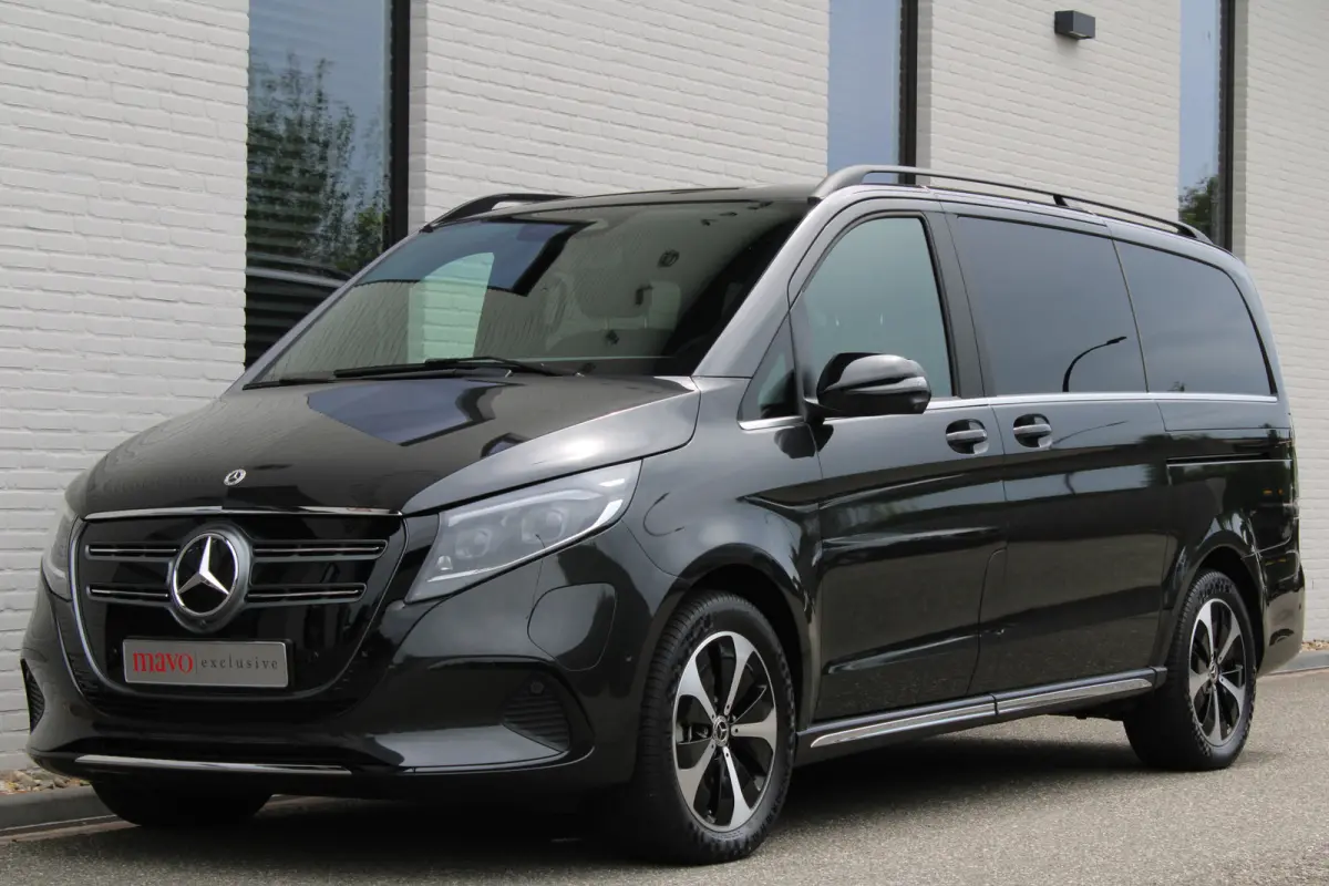300 L2 / AMG / Luchtvering / 7-Persoons / Burmester / Electr Stoelen / Vol Opties / NIEUW!!