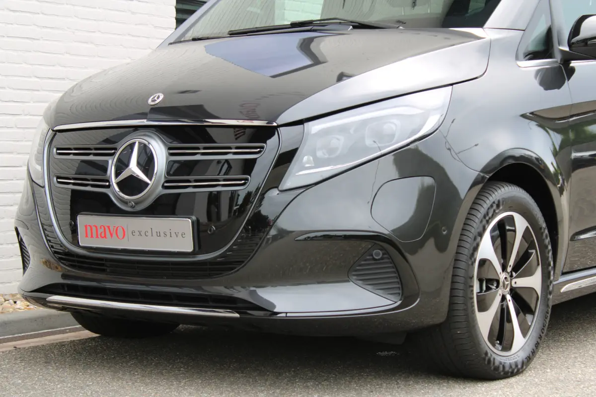 300 L2 / AMG / Luchtvering / 7-Persoons / Burmester / Electr Stoelen / Vol Opties / NIEUW!!