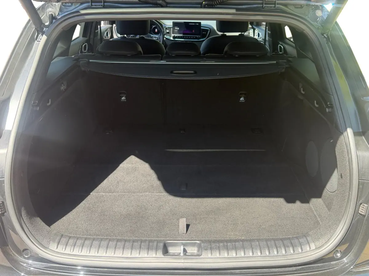 1.0 T-GDi MHEV Design Edition AUTOMAAT | STOELVERWARMING | ELEKTRISCHE ACHTERKLEP | RESTERENDE FABRIEKSGARANTIE TM 2032