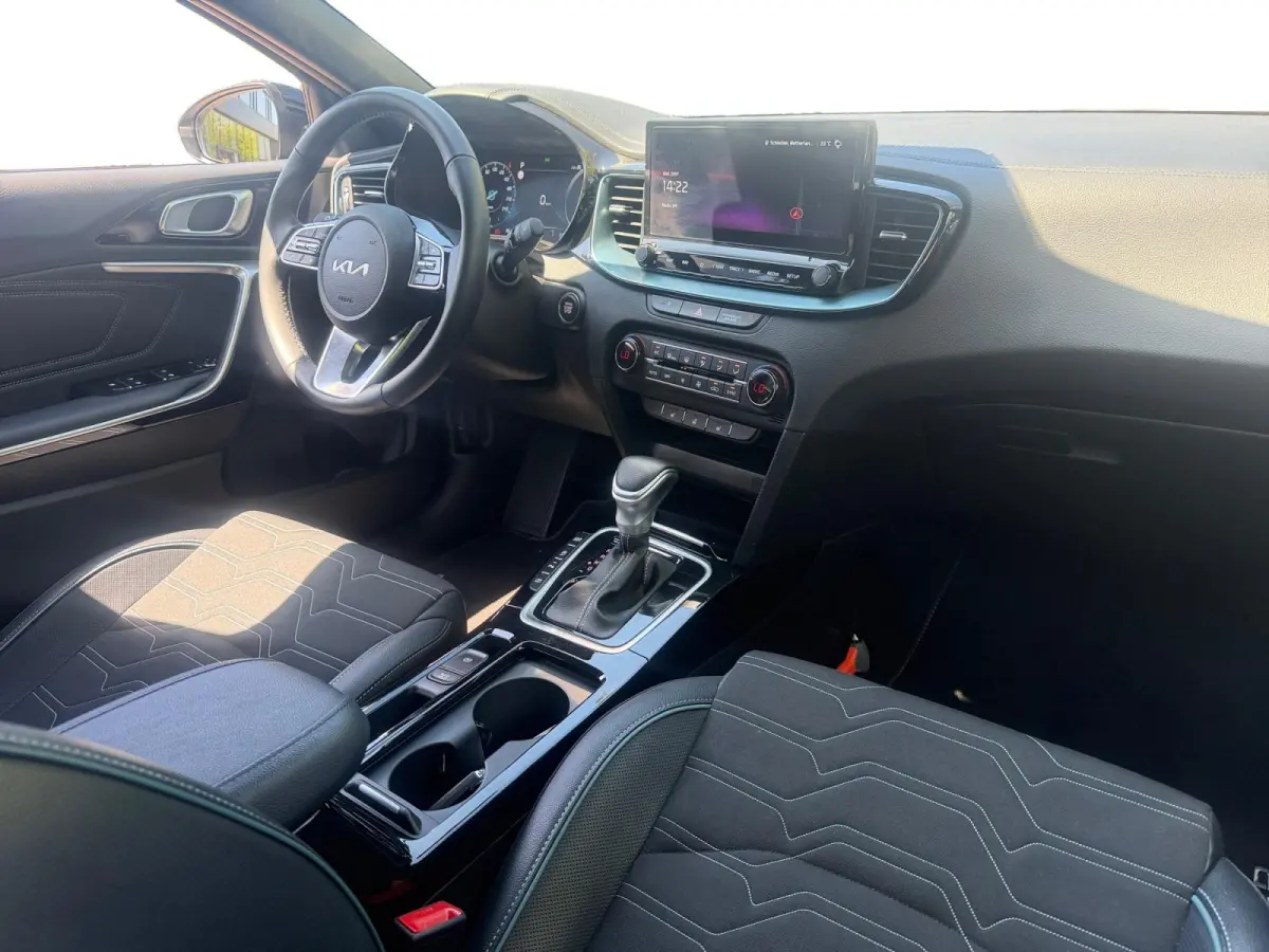 1.0 T-GDi MHEV Design Edition AUTOMAAT | STOELVERWARMING | ELEKTRISCHE ACHTERKLEP | RESTERENDE FABRIEKSGARANTIE TM 2032