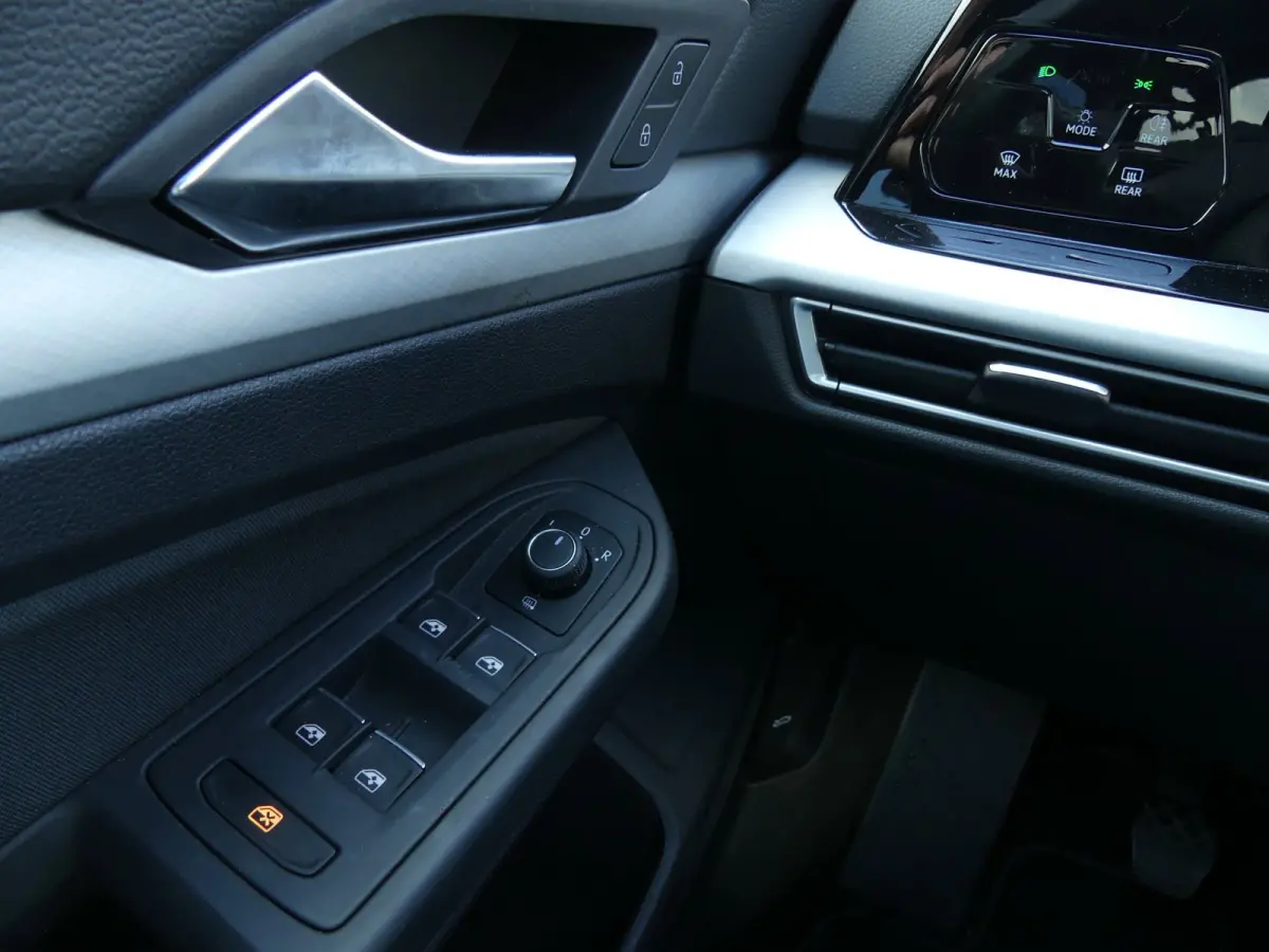 1.0 TSI Life / Carplay / Camera