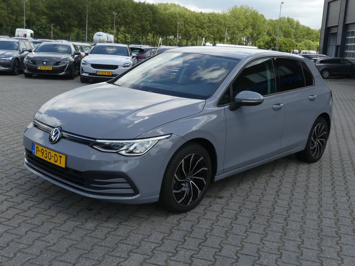 1.0 TSI Life / Carplay / Camera
