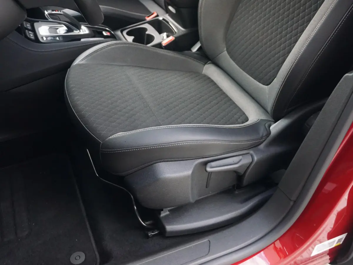 1.6 Turbo Hybrid Business Edition