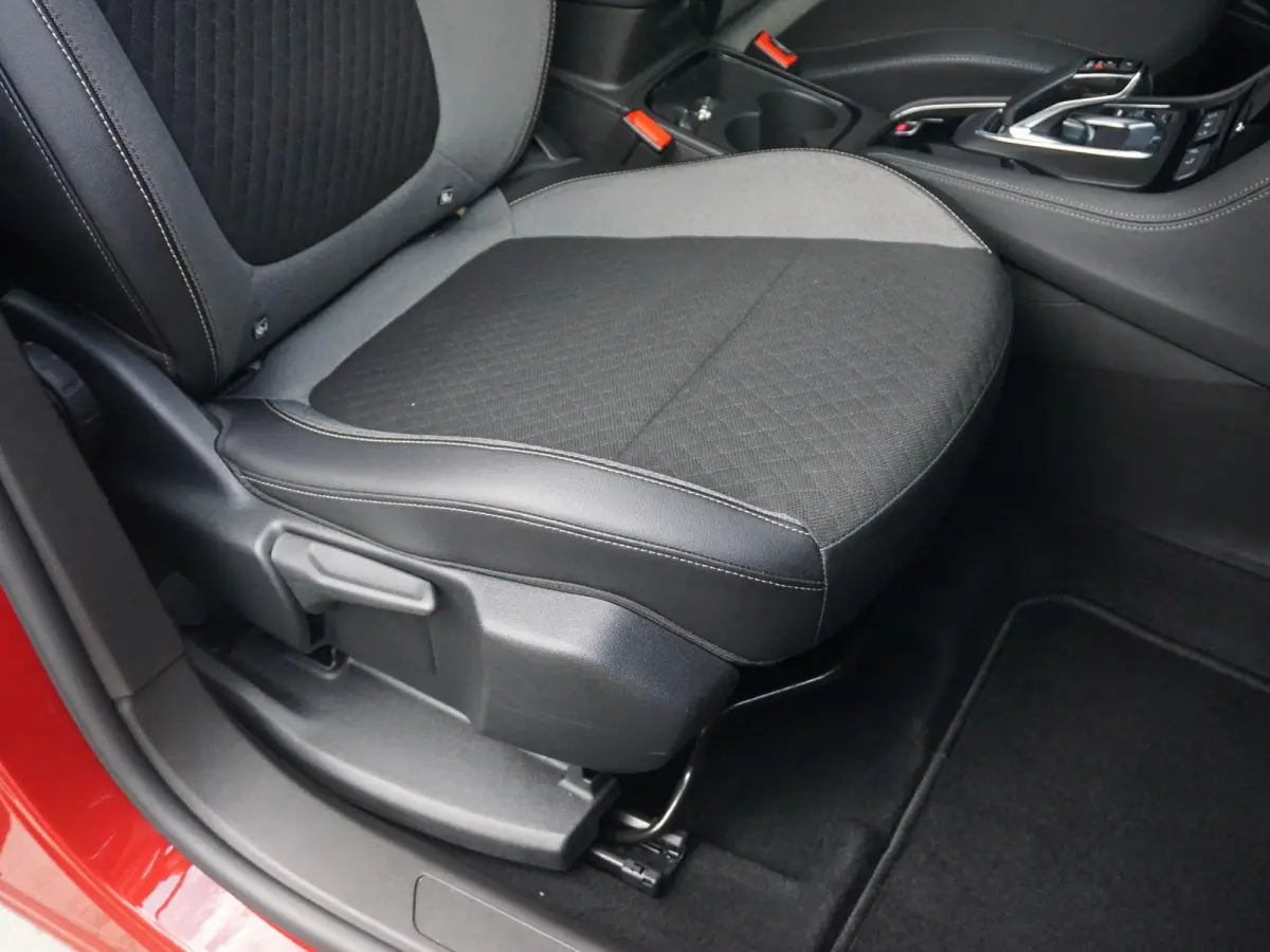 1.6 Turbo Hybrid Business Edition