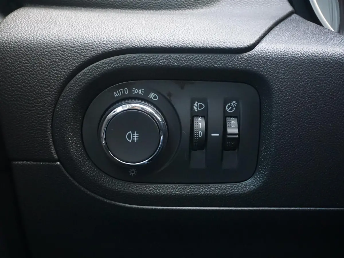 1.6 Turbo Hybrid Business Edition