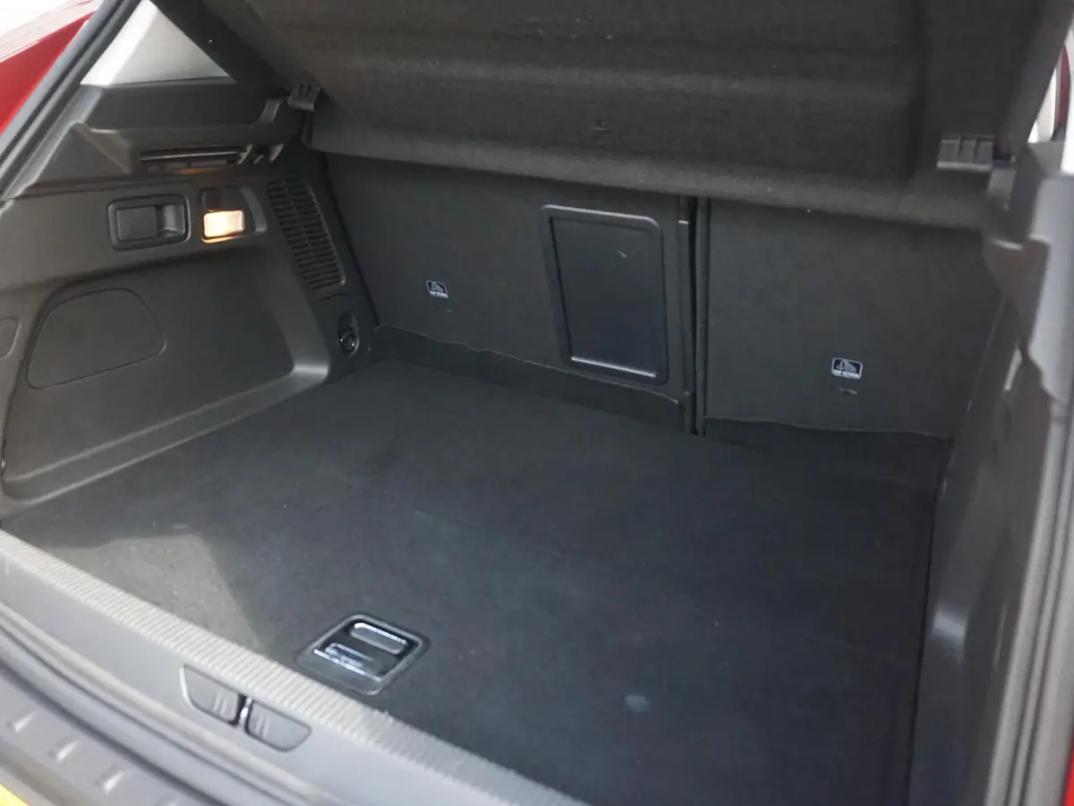 1.6 Turbo Hybrid Business Edition
