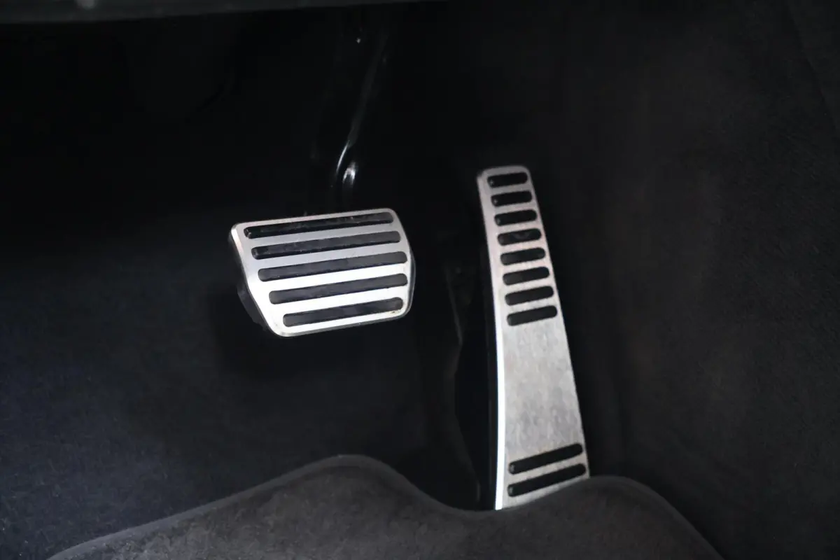 T6 Recharge AWD Black Edition | Stoelverwarming | Parkeercamera | Panoramadak | Pilot Assist | HUD | keyless