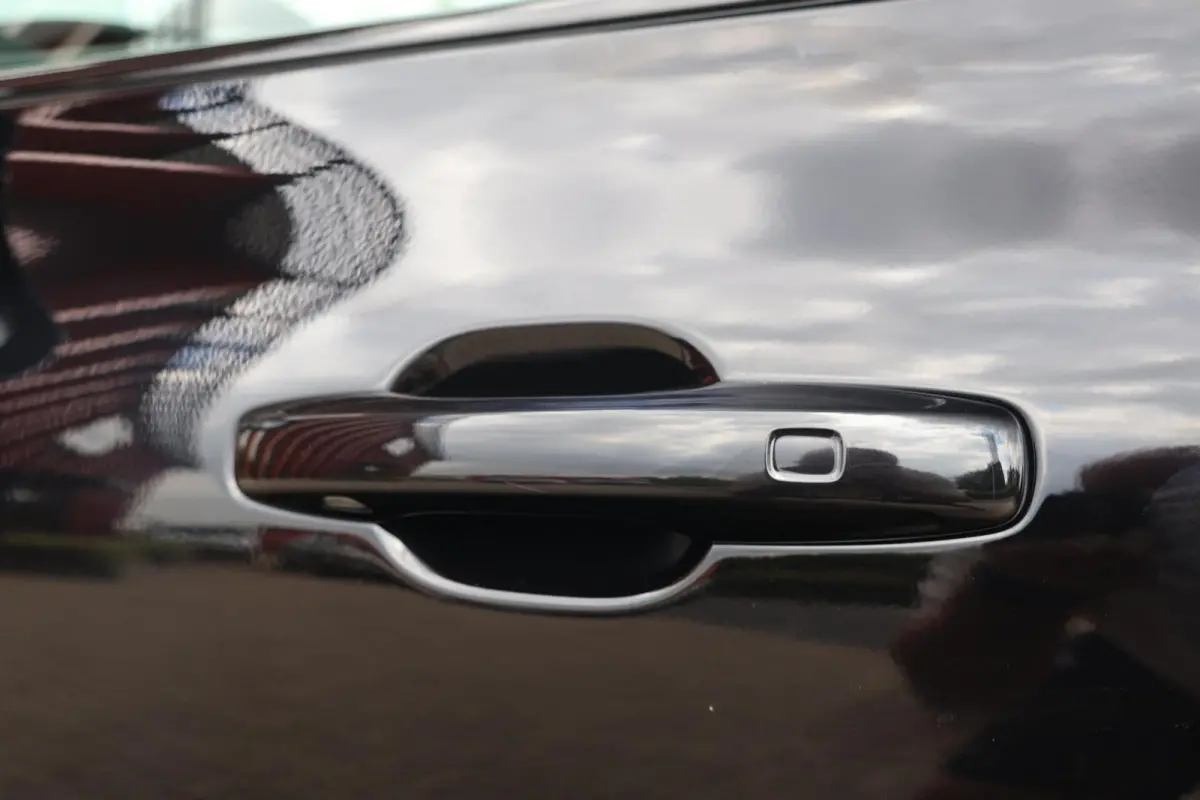 T6 Recharge AWD Black Edition | Stoelverwarming | Parkeercamera | Panoramadak | Pilot Assist | HUD | keyless