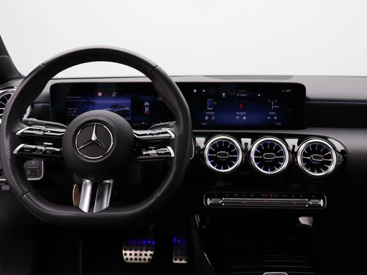 A 250 e AMG Line | Schuif/Kanteldak | Privacy Glass | Sfeerverlichting | Stoelverwarming |