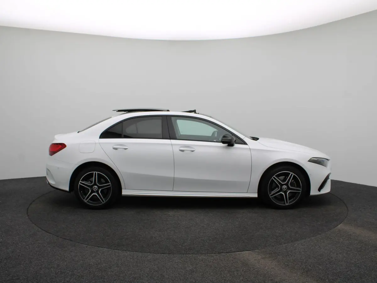 A 250 e AMG Line | Schuif/Kanteldak | Privacy Glass | Sfeerverlichting | Stoelverwarming |