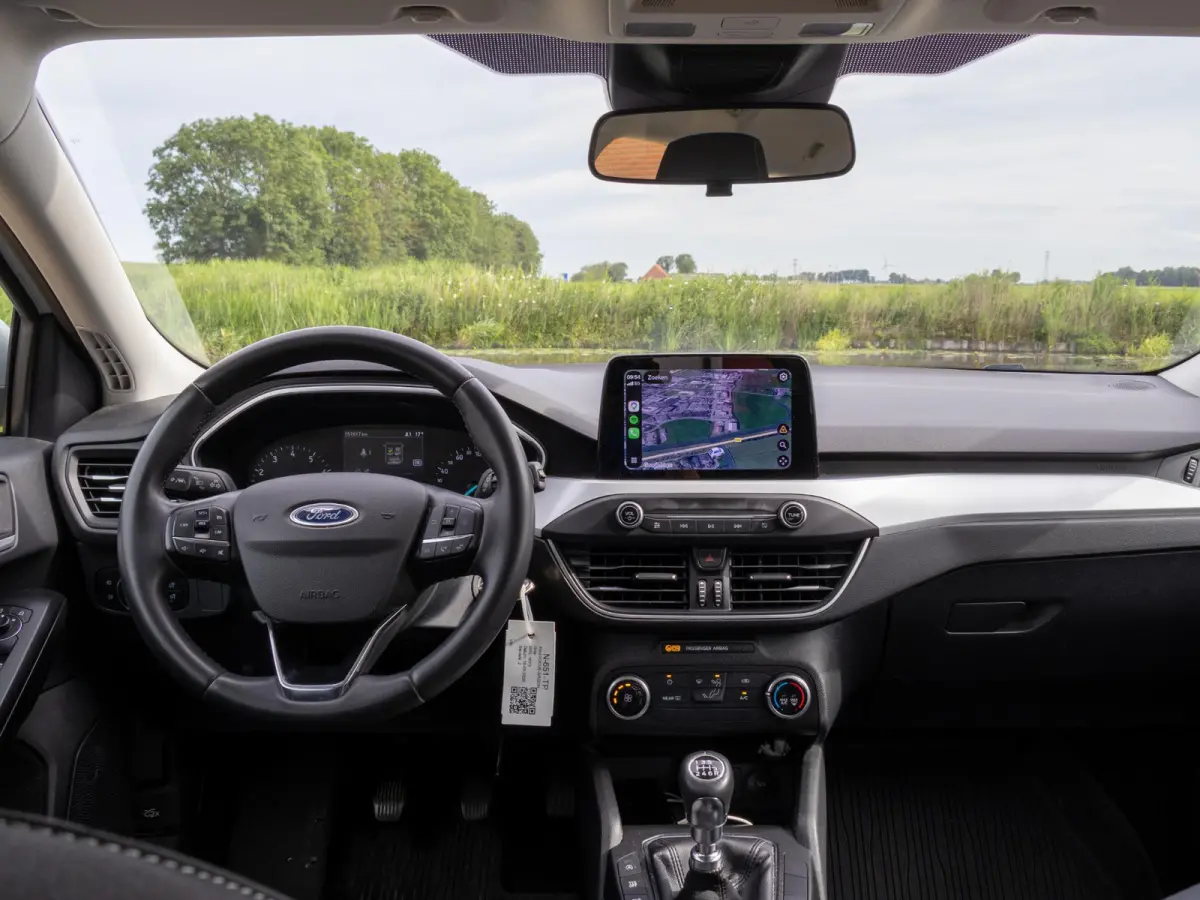 1.0 EcoBoost Trend Edition Business 16" Lane assist Apple CarPlay