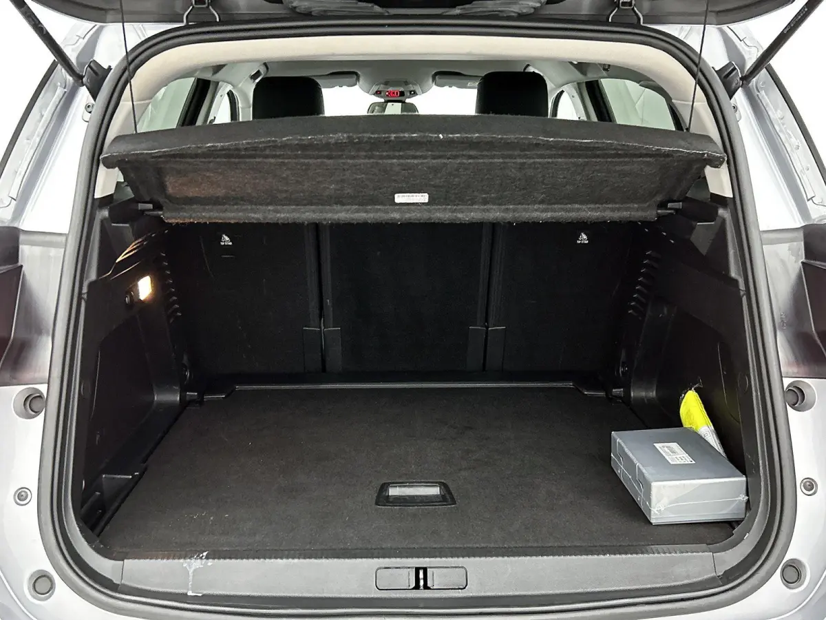 1.2 130pk Business | Navigatie | Camera | 18"LMV | LED | Stoelverwarming | Apple Carplay/Android Auto |