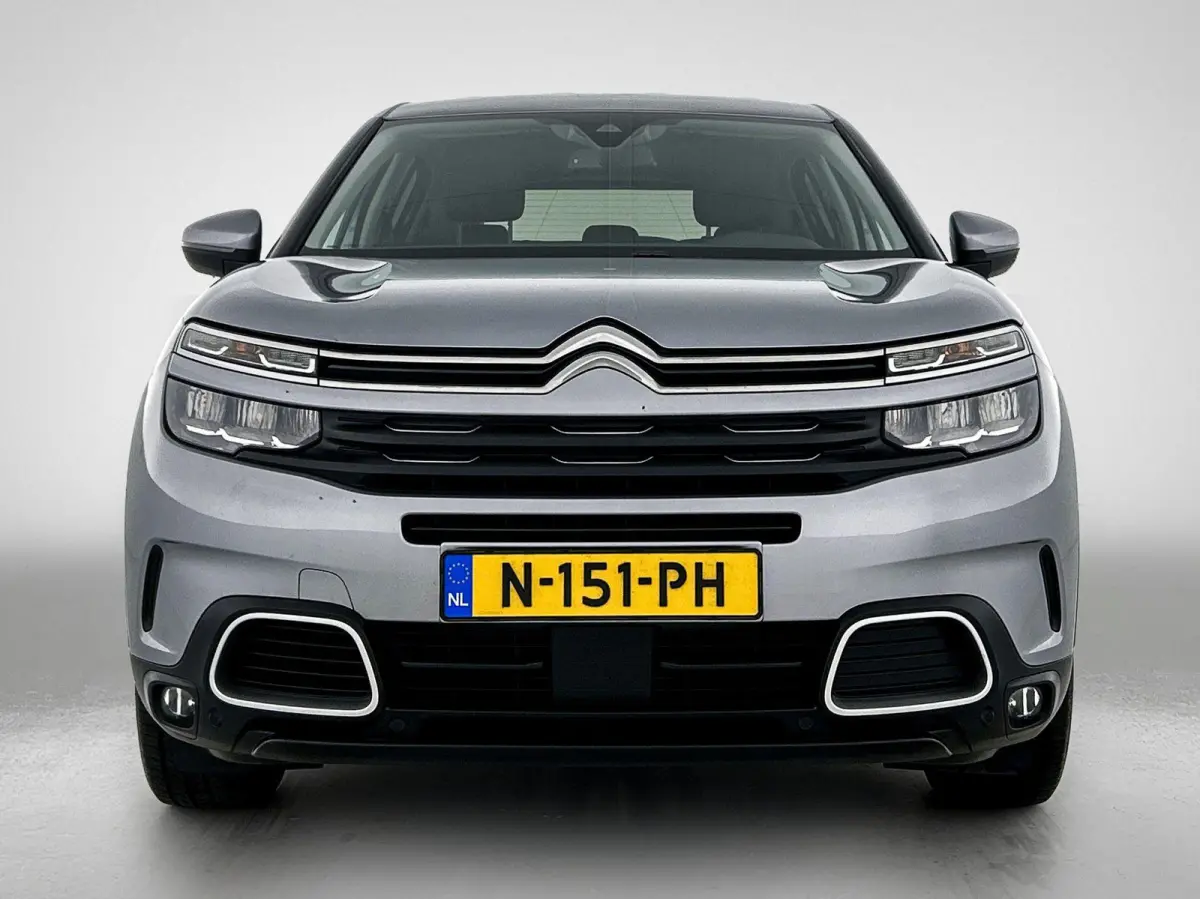 1.2 130pk Business | Navigatie | Camera | 18"LMV | LED | Stoelverwarming | Apple Carplay/Android Auto |
