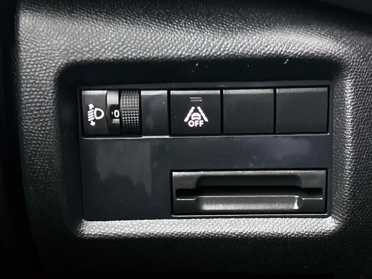 1.2 130pk Business | Navigatie | Camera | 18"LMV | LED | Stoelverwarming | Apple Carplay/Android Auto |