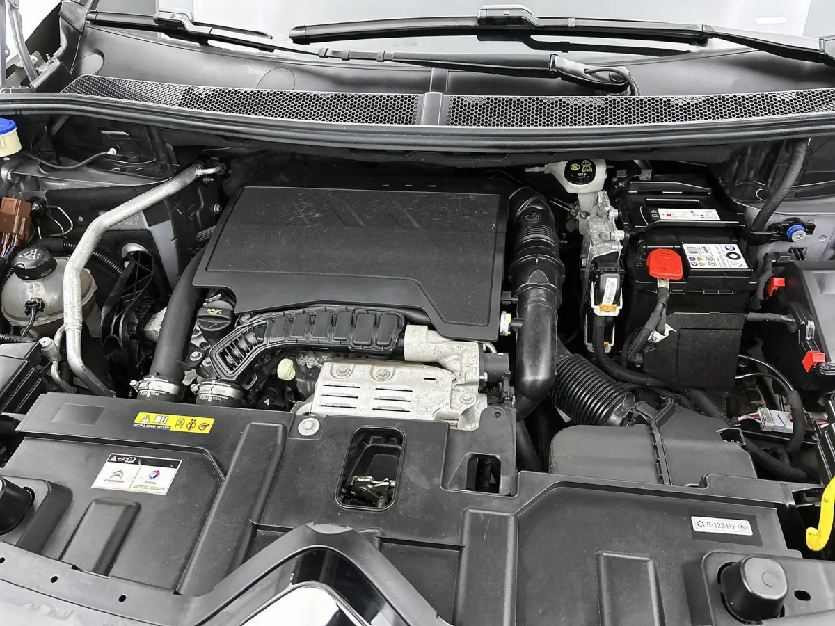 1.2 130pk Business | Navigatie | Camera | 18"LMV | LED | Stoelverwarming | Apple Carplay/Android Auto |