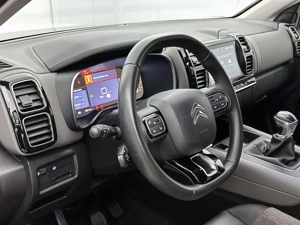 1.2 130pk Business | Navigatie | Camera | 18"LMV | LED | Stoelverwarming | Apple Carplay/Android Auto |