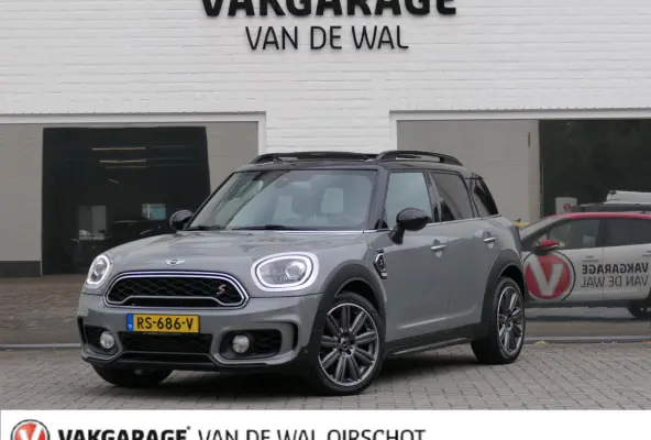 2.0 Cooper S Chili | JCW | Harman/Kardon | Elektrische achterklep | Keyless | Head-up display | Panoramadak | Stoelverwarming | Achteruitrijcamera