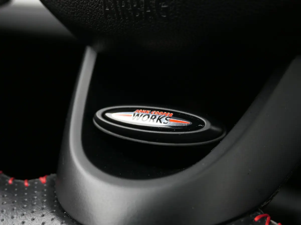 2.0 Cooper S Chili | JCW | Harman/Kardon | Elektrische achterklep | Keyless | Head-up display | Panoramadak | Stoelverwarming | Achteruitrijcamera