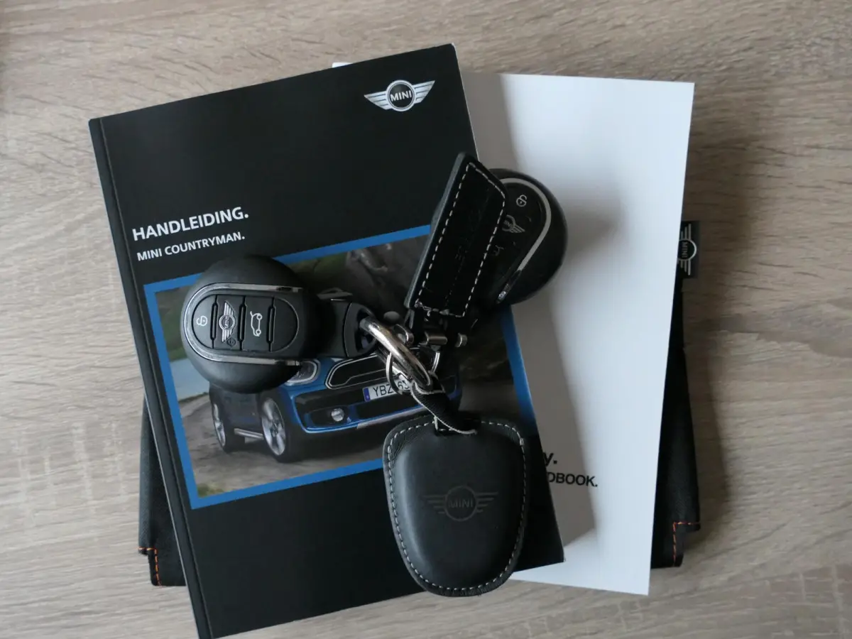 2.0 Cooper S Chili | JCW | Harman/Kardon | Elektrische achterklep | Keyless | Head-up display | Panoramadak | Stoelverwarming | Achteruitrijcamera