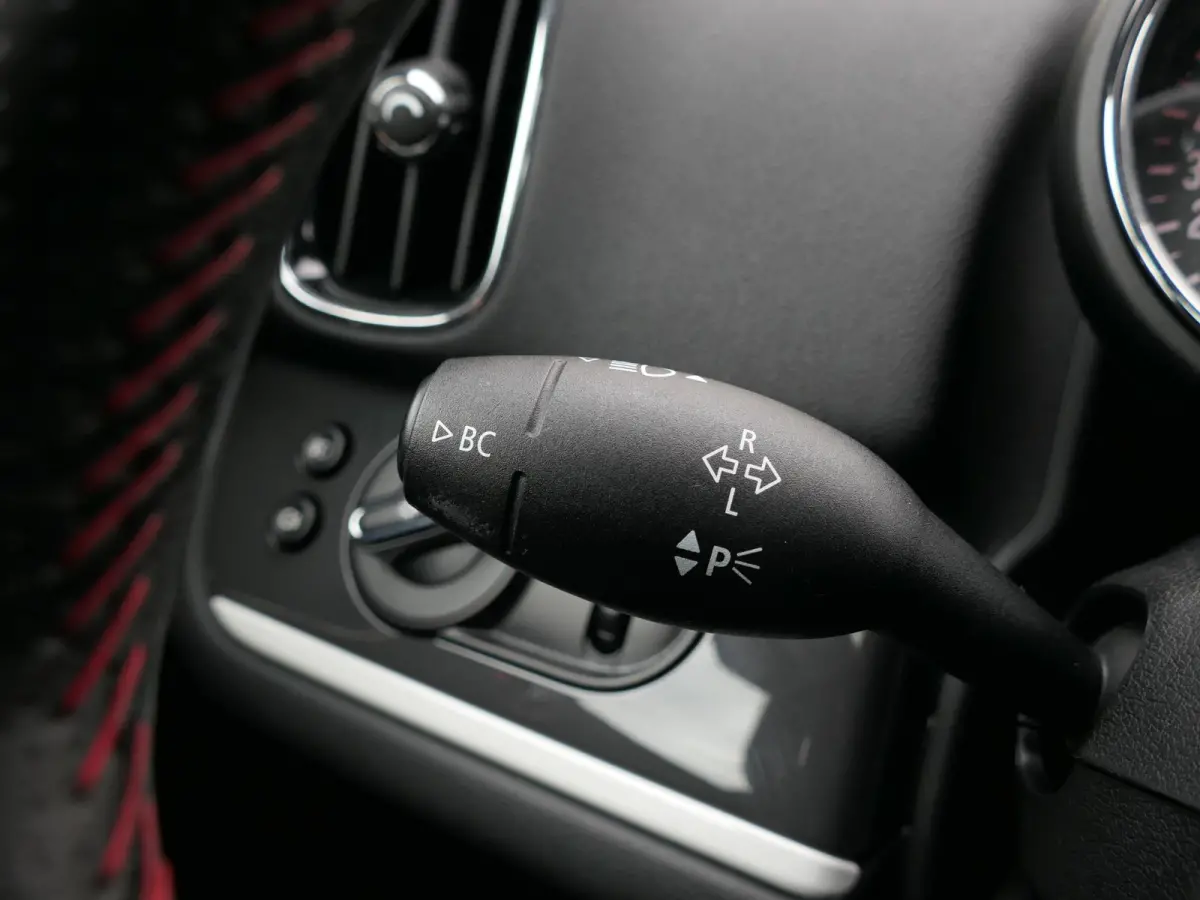 2.0 Cooper S Chili | JCW | Harman/Kardon | Elektrische achterklep | Keyless | Head-up display | Panoramadak | Stoelverwarming | Achteruitrijcamera