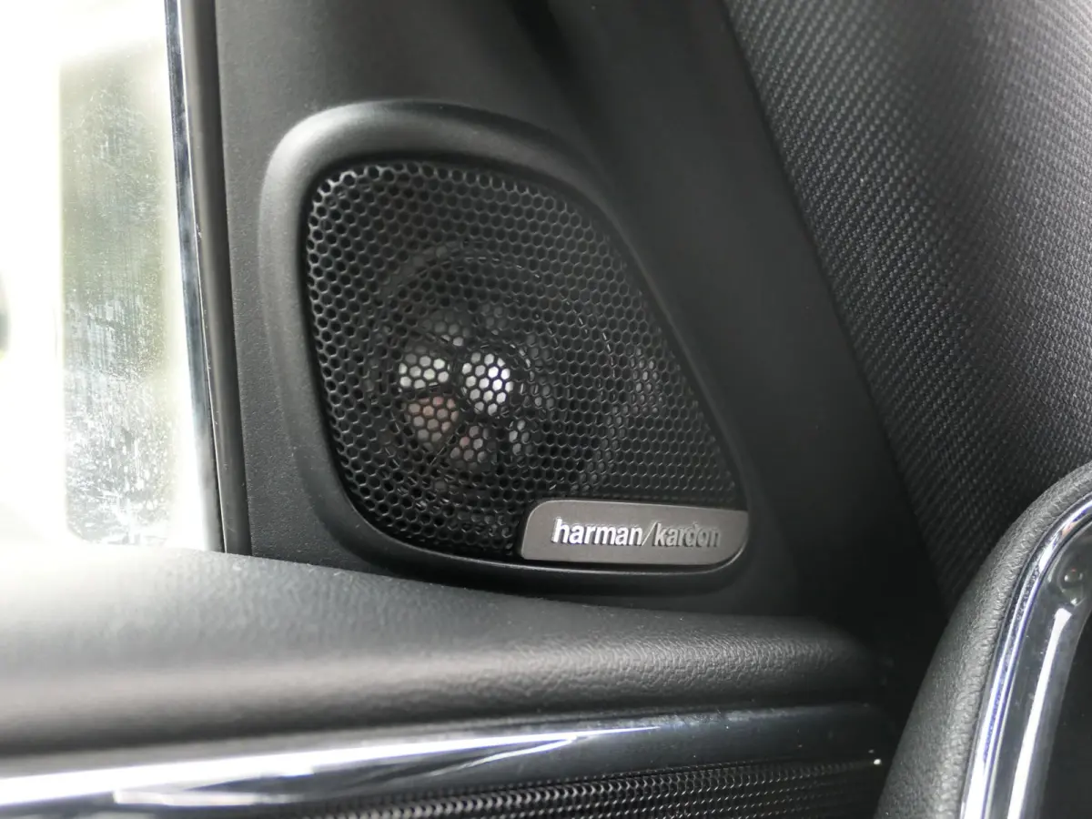2.0 Cooper S Chili | JCW | Harman/Kardon | Elektrische achterklep | Keyless | Head-up display | Panoramadak | Stoelverwarming | Achteruitrijcamera