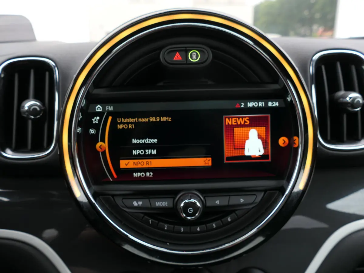 2.0 Cooper S Chili | JCW | Harman/Kardon | Elektrische achterklep | Keyless | Head-up display | Panoramadak | Stoelverwarming | Achteruitrijcamera