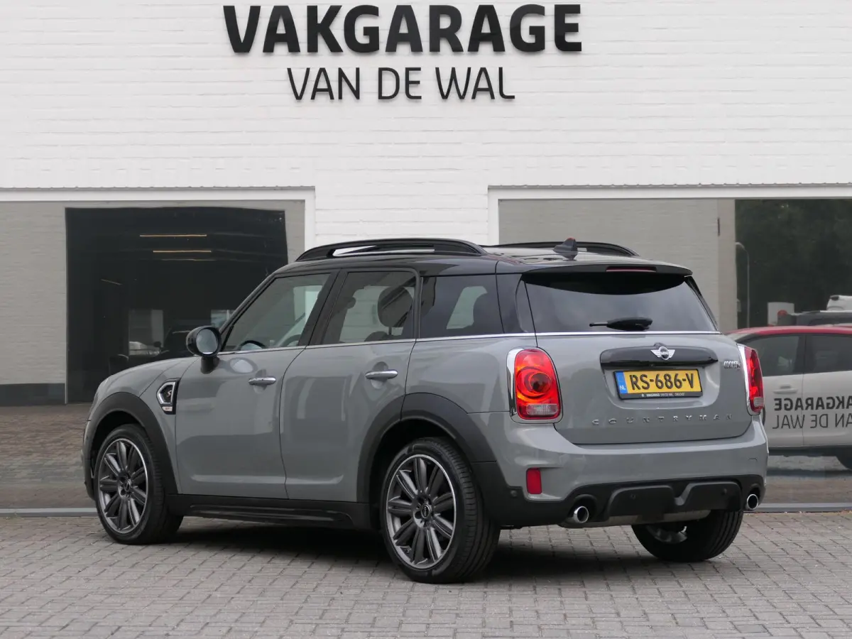 2.0 Cooper S Chili | JCW | Harman/Kardon | Elektrische achterklep | Keyless | Head-up display | Panoramadak | Stoelverwarming | Achteruitrijcamera