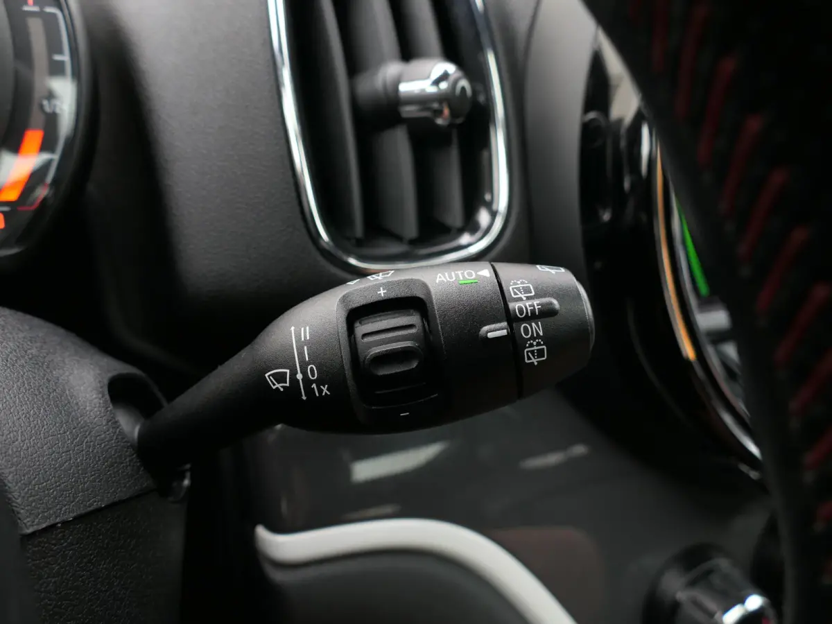 2.0 Cooper S Chili | JCW | Harman/Kardon | Elektrische achterklep | Keyless | Head-up display | Panoramadak | Stoelverwarming | Achteruitrijcamera