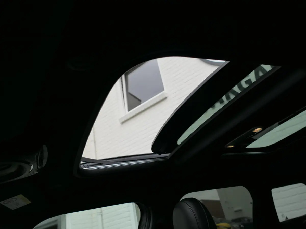 2.0 Cooper S Chili | JCW | Harman/Kardon | Elektrische achterklep | Keyless | Head-up display | Panoramadak | Stoelverwarming | Achteruitrijcamera