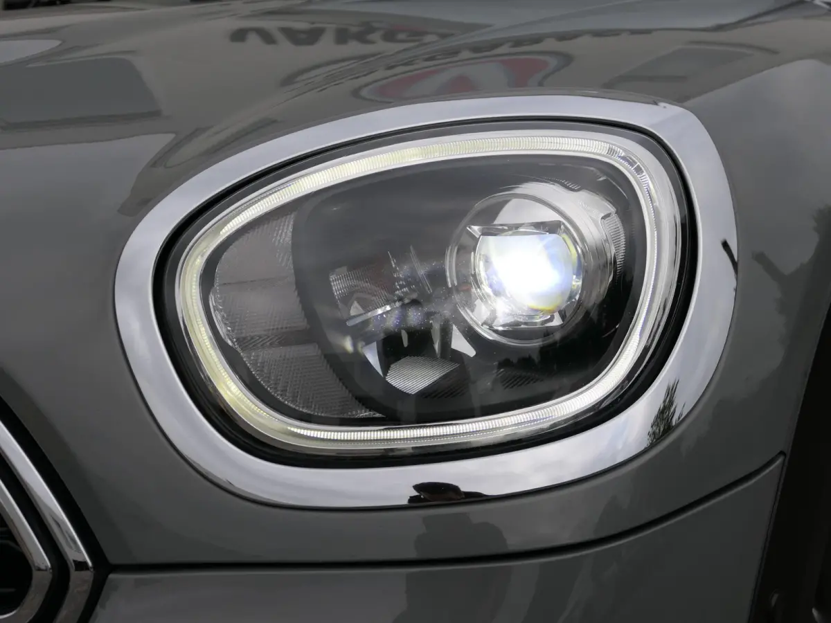 2.0 Cooper S Chili | JCW | Harman/Kardon | Elektrische achterklep | Keyless | Head-up display | Panoramadak | Stoelverwarming | Achteruitrijcamera