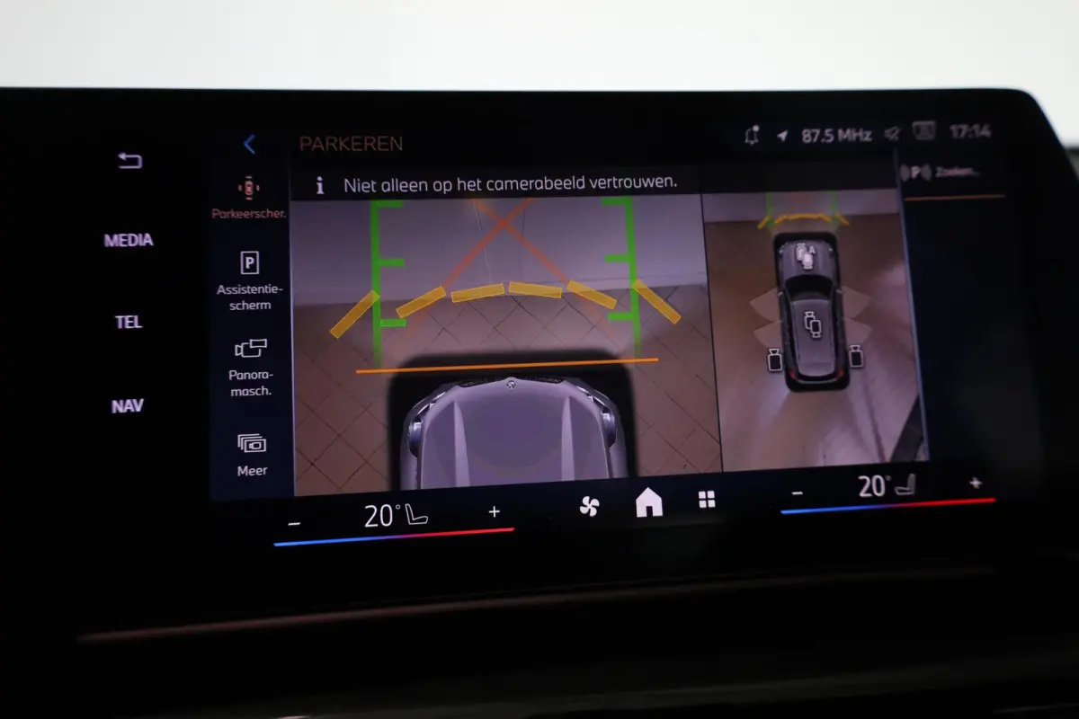 eDrive20 | M Sportpakket Pro | Harman/Kardon | Panoramadak | Trekhaak