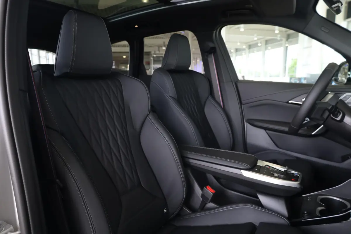 eDrive20 | M Sportpakket Pro | Harman/Kardon | Panoramadak | Trekhaak