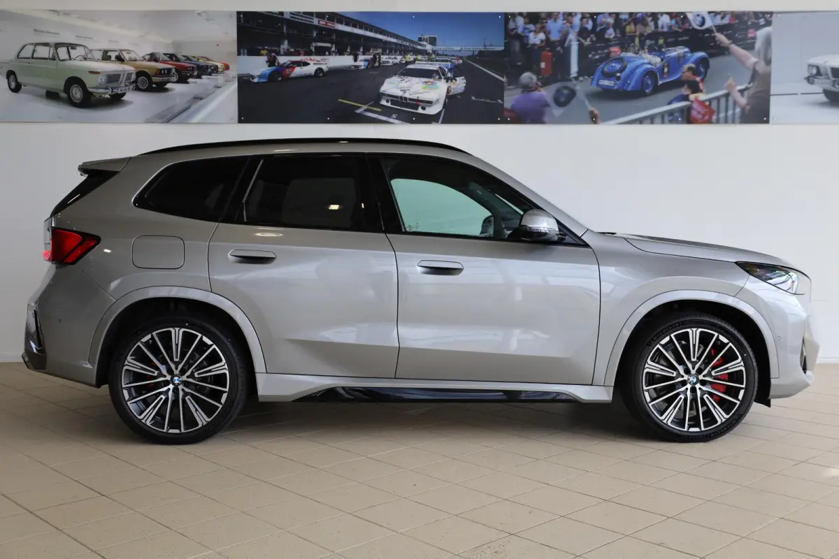 eDrive20 | M Sportpakket Pro | Harman/Kardon | Panoramadak | Trekhaak