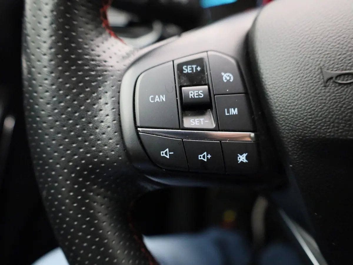1.0 EcoBoost ST-Line X Airco | Cruise | B&O Soundsystem | Apple carplay | LMV