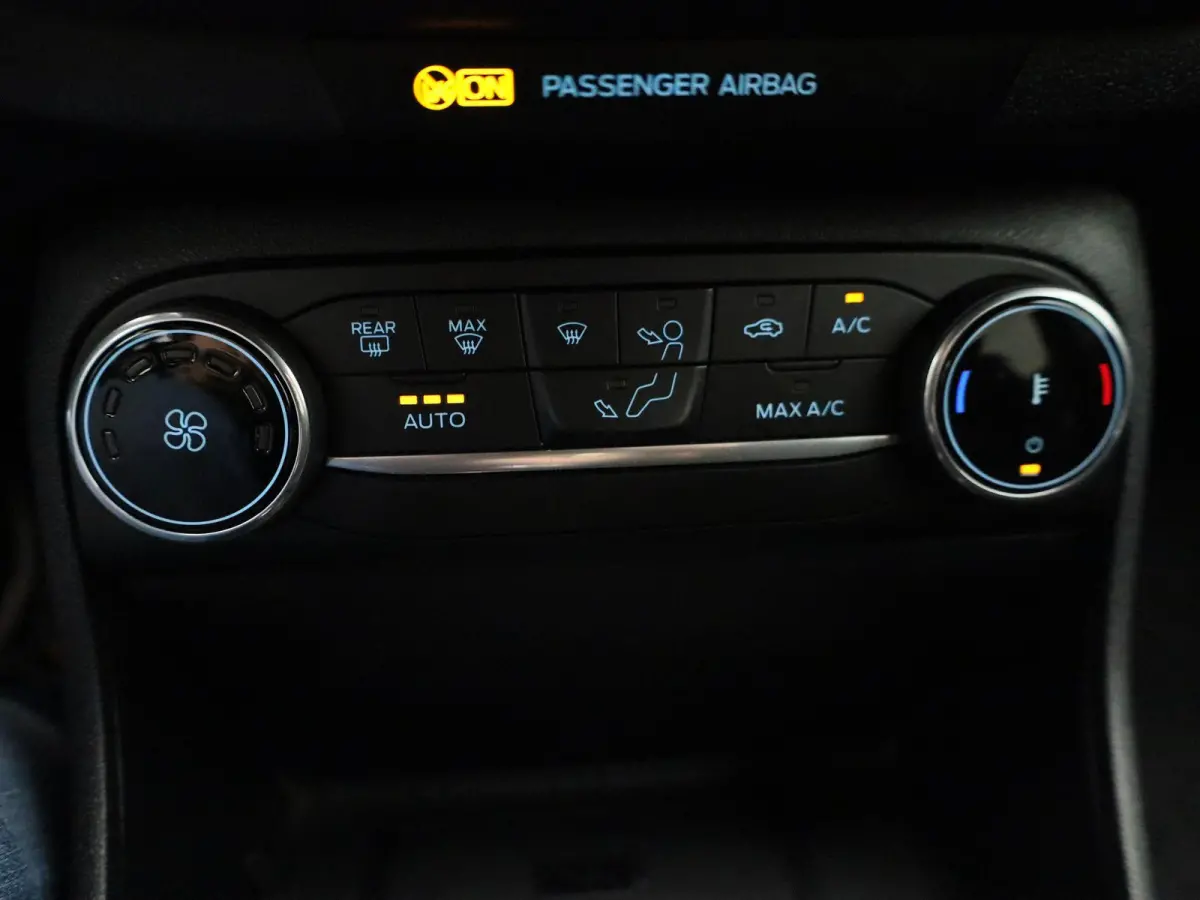 1.0 EcoBoost ST-Line X Airco | Cruise | B&O Soundsystem | Apple carplay | LMV
